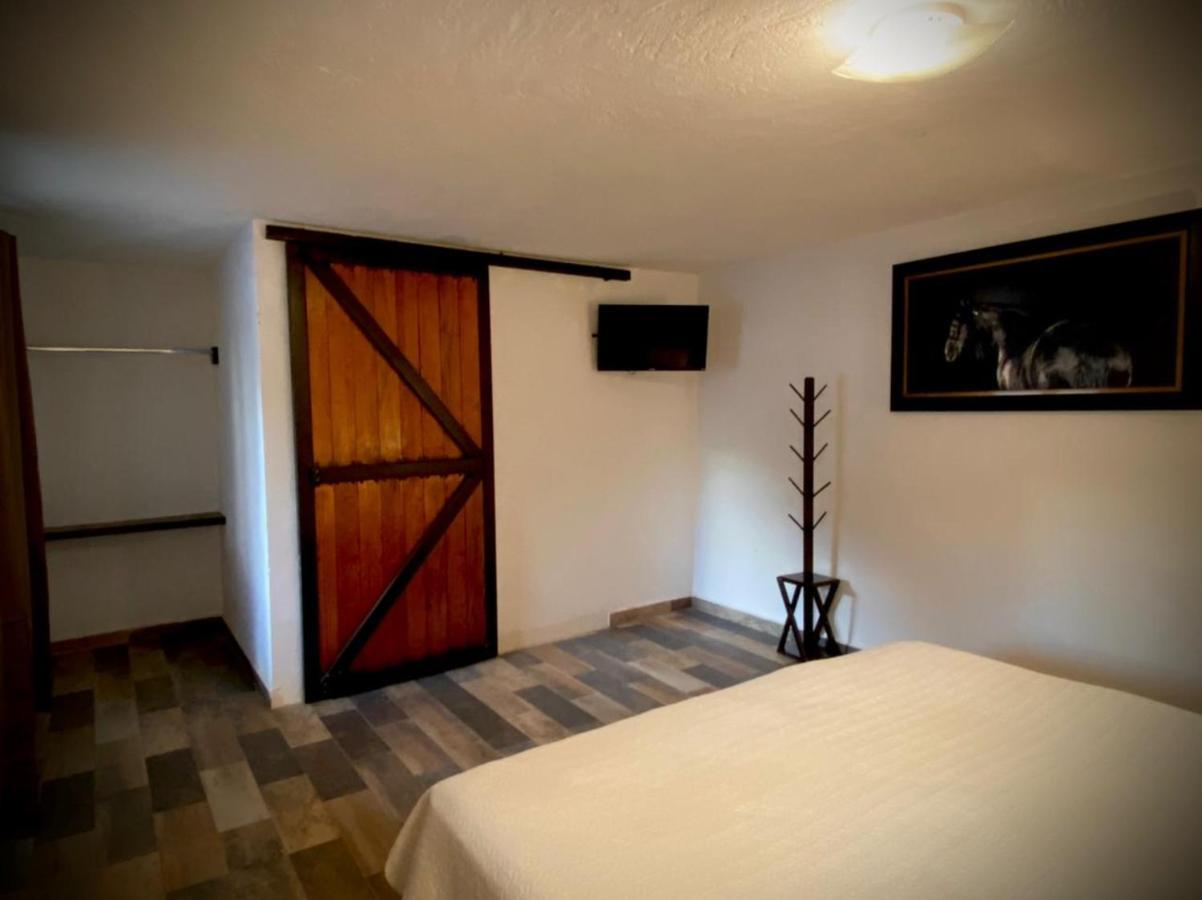 Cabanas, Suites Y Habitaciones Rancho San Jorge Bernal Exteriör bild