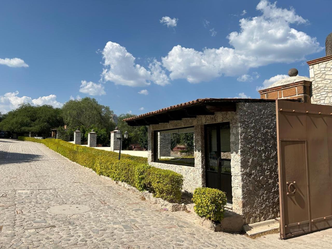 Cabanas, Suites Y Habitaciones Rancho San Jorge Bernal Exteriör bild